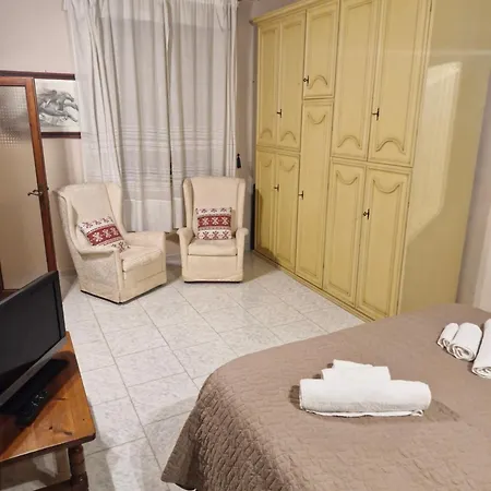 Indipendente Policlinico - アパート モンセッラート